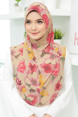 iris (l & chin covered)